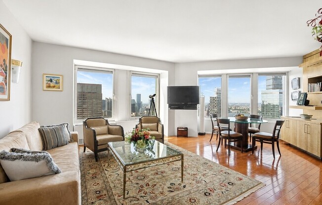1 bed, 1.5 baths, 915 sqft, $7,200, Unit 6105
