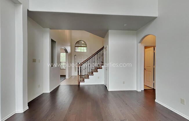1211 ANTOINETTE DR