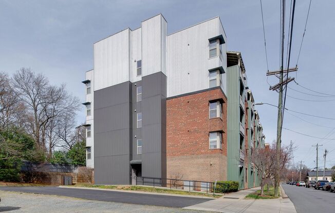 1 bed, 1 bath, $1,400, Unit # 407