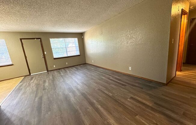 Adorable 3 bedroom 1.5 bathroom located in Tulsa Ok