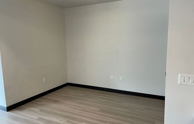 Studio, 1 bath, 582 sqft, $1,200, Unit 315
