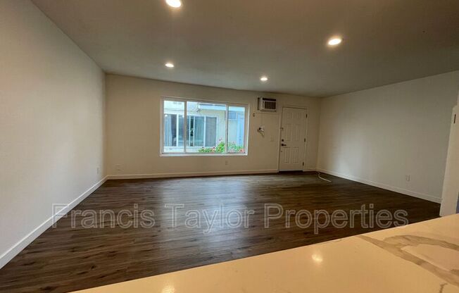 351 Lansing Circle