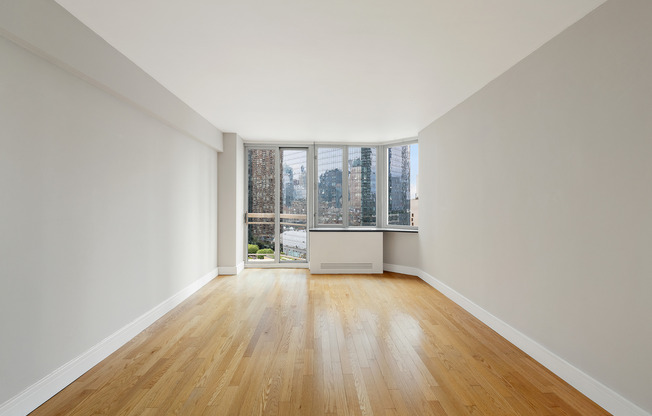 1 bed, 1 bath, 679 sqft, $4,595, Unit 18C