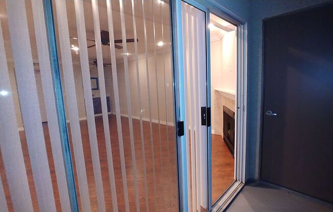 1 bed, 1 bath, 890 sqft, $2,550, Unit 114