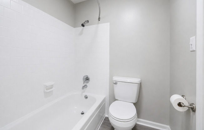 2 beds, 1 bath, 805 sqft, $1,100, Unit S251