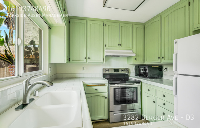 3282 Berger Avenue #F3