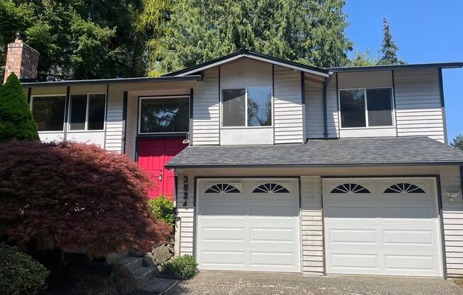 4bd/2.75ba Bellevue Home