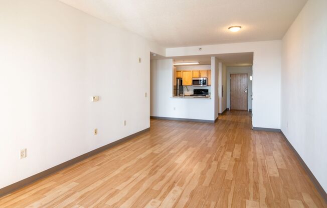 1 bed, 1 bath, 855 sqft, $1,795, Unit 0607