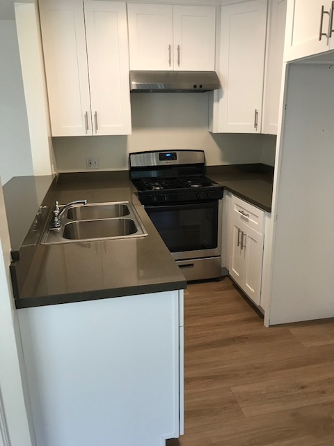 628 E CEDAR AVE