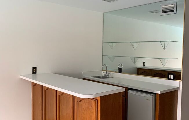 Studio, 1 bath, 500 sqft, $1,800, Unit 8B