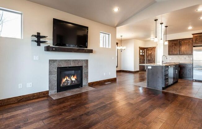 Desirable Black Rock Ridge with Mountain Views