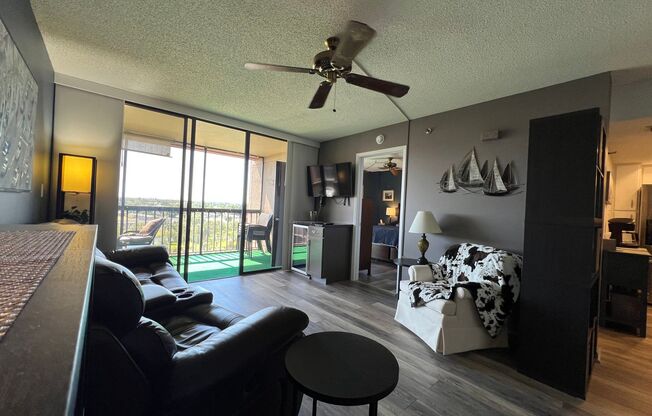 ANNUAL ** Fully Furnished ** Stunning Views ** $1,995/month **  2 Bed / 2 Bath ** Promenades East Condos