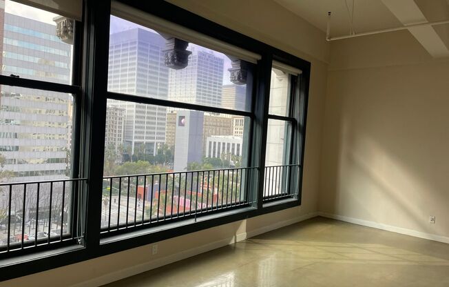 1 bed, 1 bath, 691 sqft, $2,000, Unit #301