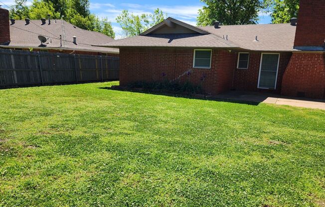 Beautiful 3 Bed 2 Bath Home In Desirable Edmond Location!
