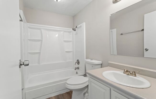 2 beds, 1.5 baths, 960 sqft, $1,495, Unit 6
