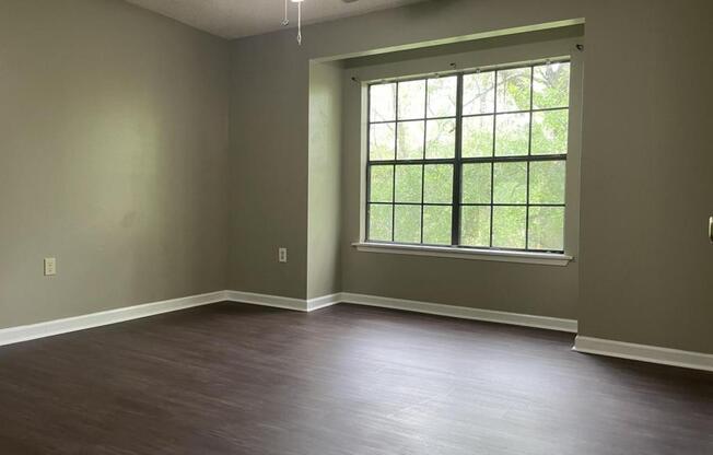 2 beds, 2 baths, 900 sqft, $850