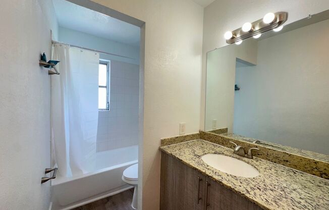 2 beds, 1 bath, 850 sqft, $1,925, Unit F106
