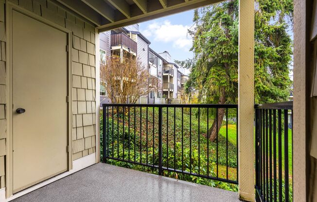 2020 Grant Ave S #L303