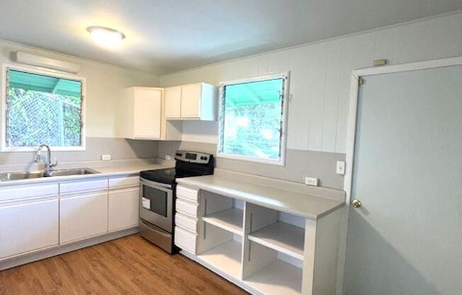 3 Bed/ 1 Bath home in Honolulu