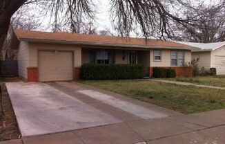 Available Now! 3 bedroom 2 bath in the Medical District