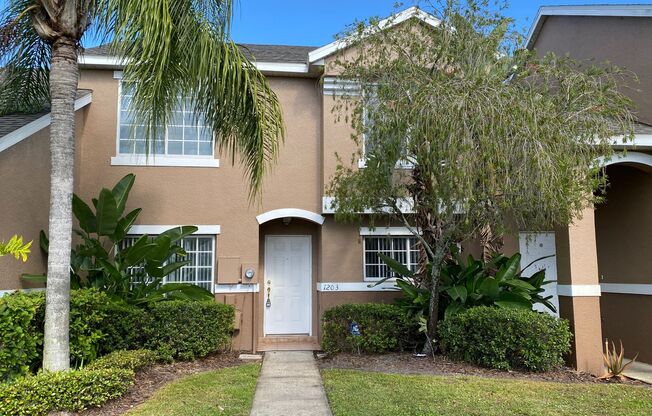 Adorable 3 bedroom / 2.5 bath town home with newly remodeled kitchen!