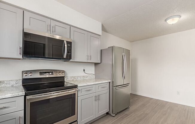 Stunning Renovated 3-Bedroom Gem with Huge Backyard at Prime Tempe Location!