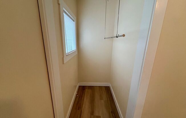 WESTLING RAINIER AVE S