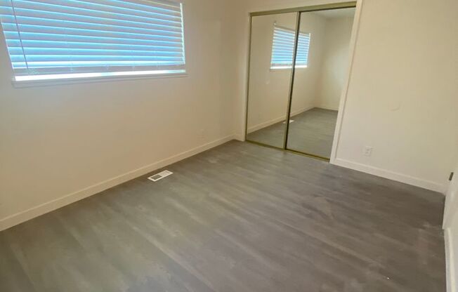 3 beds, 1 bath, $1,350, Unit 2244