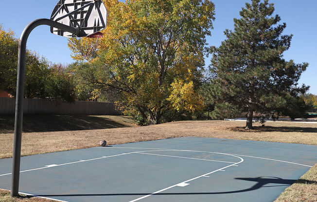 on-site basketball court at berkshire apartments and townhomes