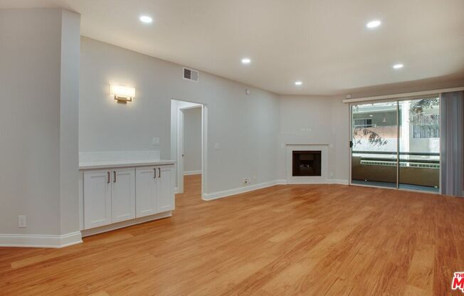 1420 Peerless Place