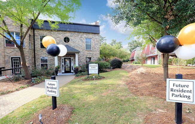 2 beds, 1.5 baths, 1,140 sqft, $1,100, Unit 607