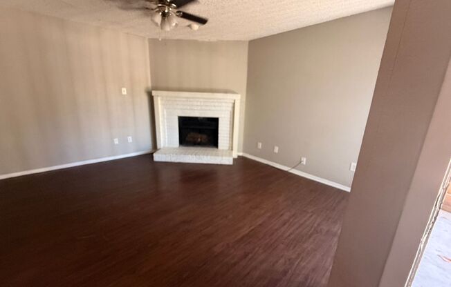 2 beds, 1.5 baths, 1,140 sqft, $1,339, Unit 12B