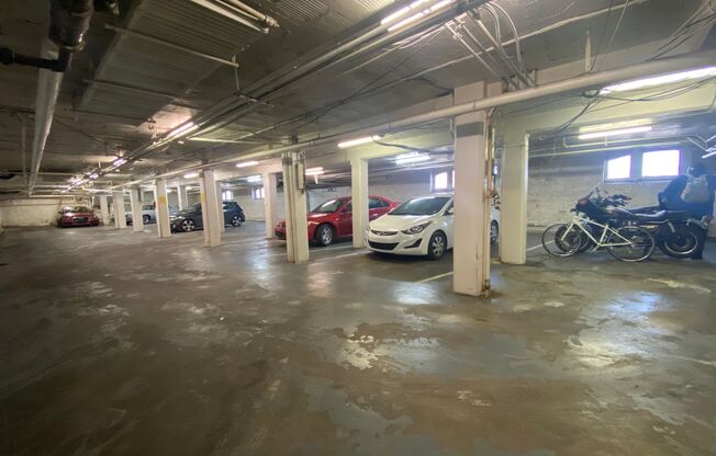 Studio, 1 bath, 400 sqft, $825, Unit 218