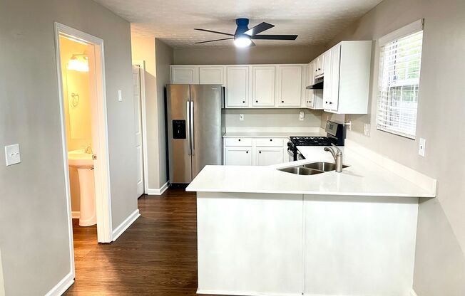 Welcome to this stunning 3-bedroom, 2.5-bathroom home located in the vibrant community of McDonough, GA.