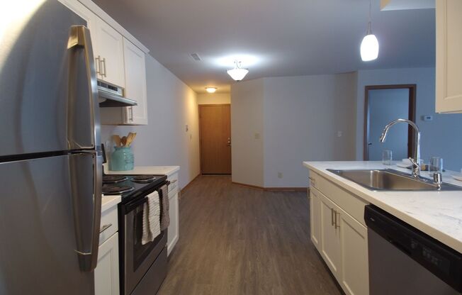 Shady Lane Apartments