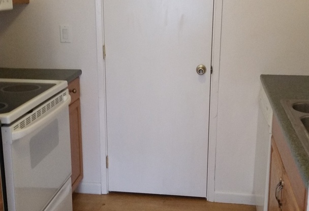 2 bedroom 4 plex