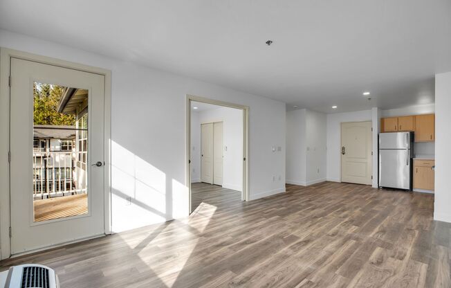 1 bed, 1 bath, 591 sqft, $1,949, Unit 102