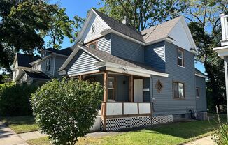 443 Barth SE - Beautifully remodeled home