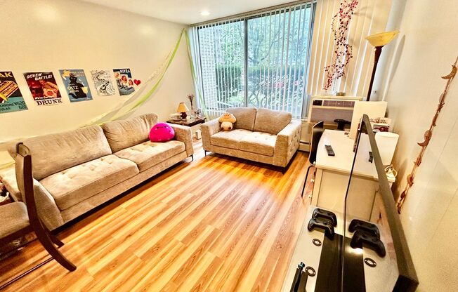 2 beds, 1 bath, 768 sqft, $2,410, Unit 108