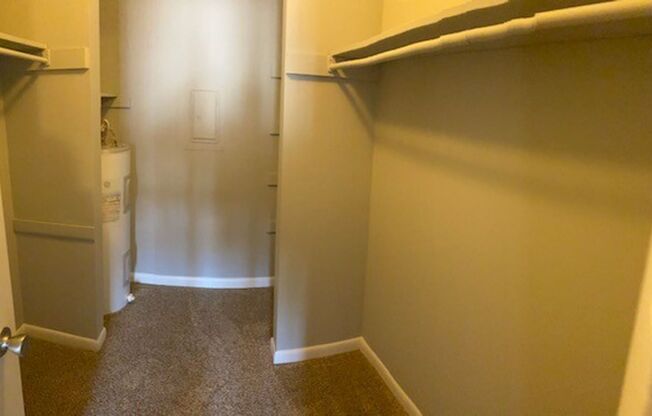 3 beds, 2 baths, 1,260 sqft, $1,250