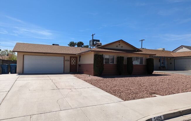 A Fabulous 3 Bedroom Single Story Home.