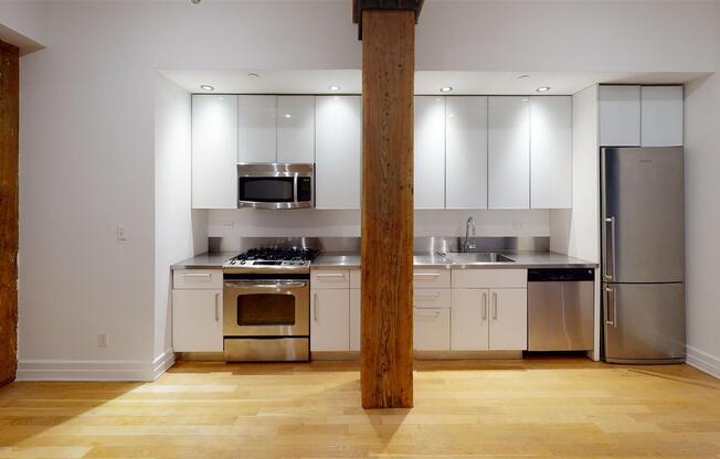 1 bed, 1 bath, $4,895, Unit 2G