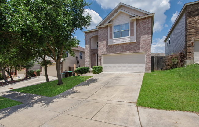 ***MOVE-IN SPECIAL: ONE WEEK FREE***Centrally Located 3 Bedroom Home with Upgraded Features, Spacious Yard, and More!