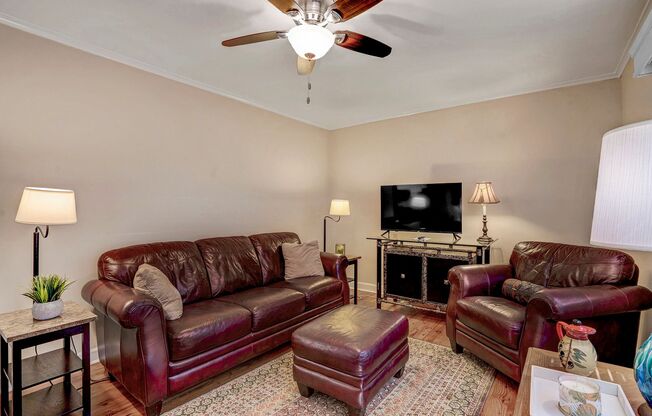 GREAT CONDO IN RALEIGH!