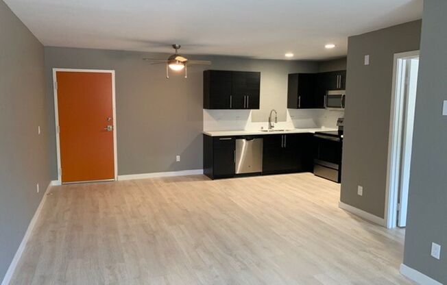 Hip Area on Hawley!!  Enjoy Street Fairs! New Grills & Resturants to Explore!