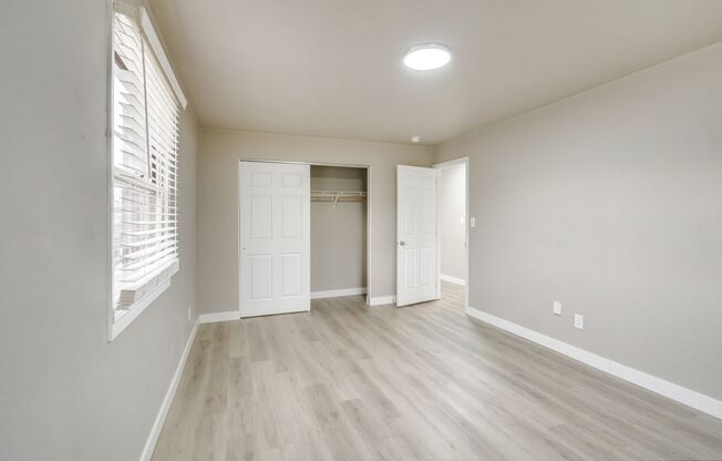 2 beds, 1 bath, 768 sqft, $1,099, Unit 2331-08