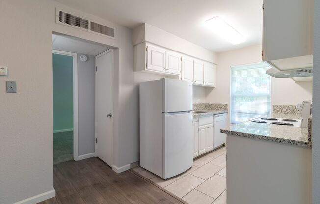 1 bed, 1 bath, 627 sqft, $1,245