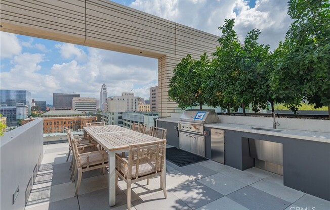 2 beds, 2 baths, 1,039 sqft, $3,700, Unit 1803