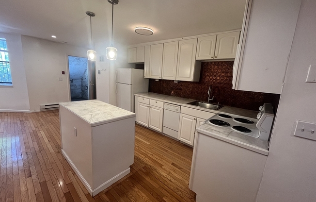 88 E BROOKLINE