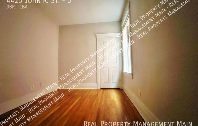 4425 John R. St. - 7